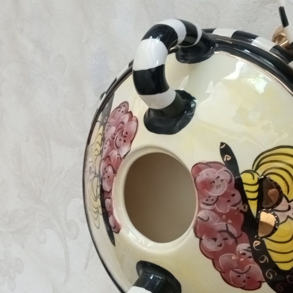 Set Whimsical Aunt Gertie Ceramic Sugar & Creamer SWAK Lynda Corneille New - Picture 10 of 15